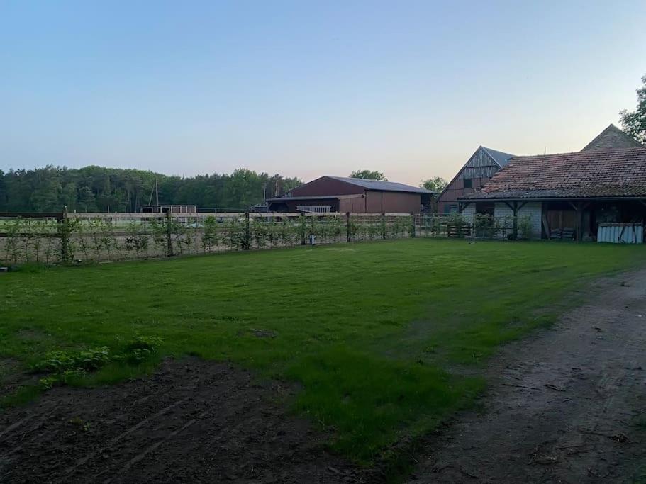 Wunderschoene Ferienwohnung Auf Dem Bauernhof Гревен Экстерьер фото